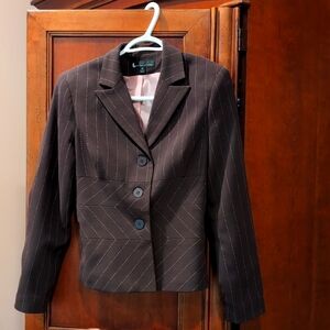 Larry Levine 3 Piece Women's Business Casual Suit